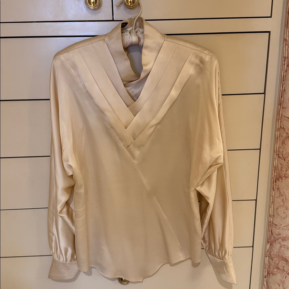 Elegant vintage silk charmeuse batwing blouse from Catherine Hipp c. 1980.